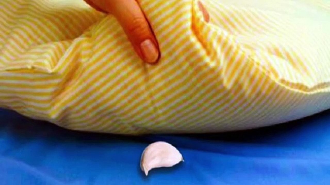 29. She put a garlic under her son's pillow. Look what happened minutes later