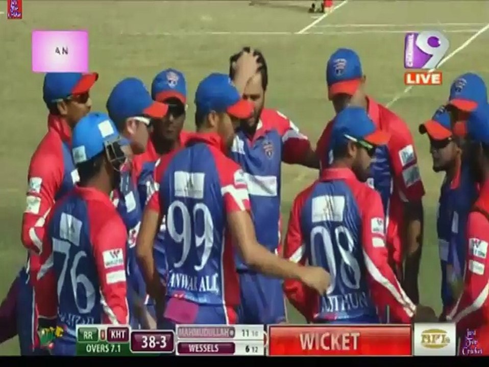 Shahid Afridi 2 Wickets