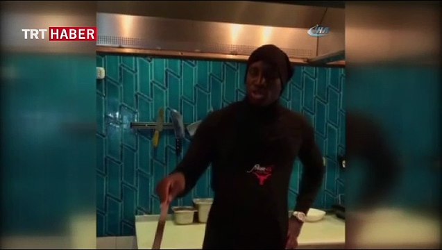 Sow ve Demba Ba kebapçı oldu