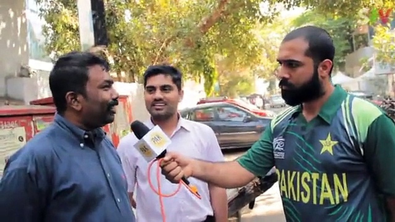 Fake Pakistani reporter in India-Watch interesting answers of people