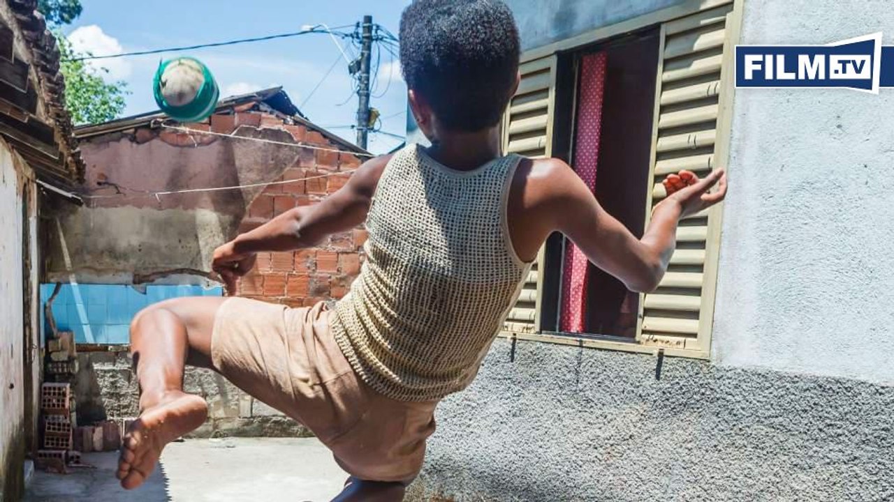 PELE: DIE GESCHICHTE DER FUßBALLER-LEGENDE Trailer German Deutsch (2016) HD