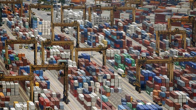 Leaders react to Trump's plan to pull out of TPP trade pact