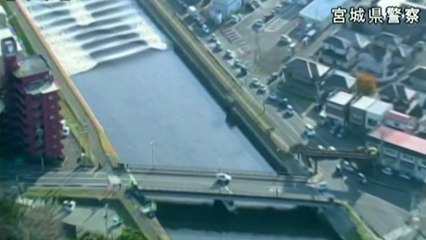 Japanese tsunami makes waves
