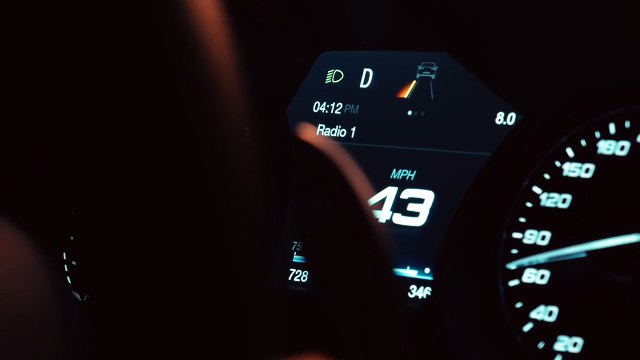 Vuelta a ciegas con el Alfa Romeo Giulia en Silverstone