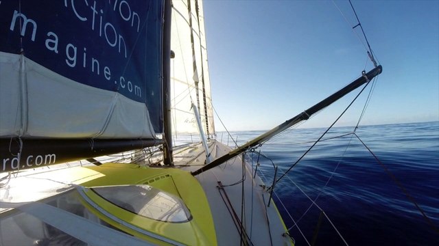 J17 : Thomas Ruyant coincé dans la pétole / Vendée Globe