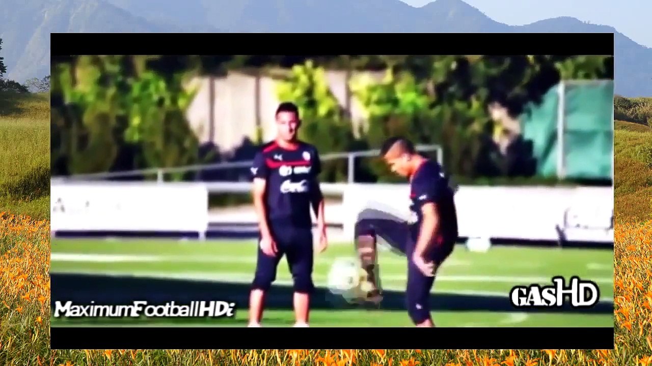 Best Football Skills Freestyle Show [C.Ronaldo,Neymar,Ronaldinho,Messi,]