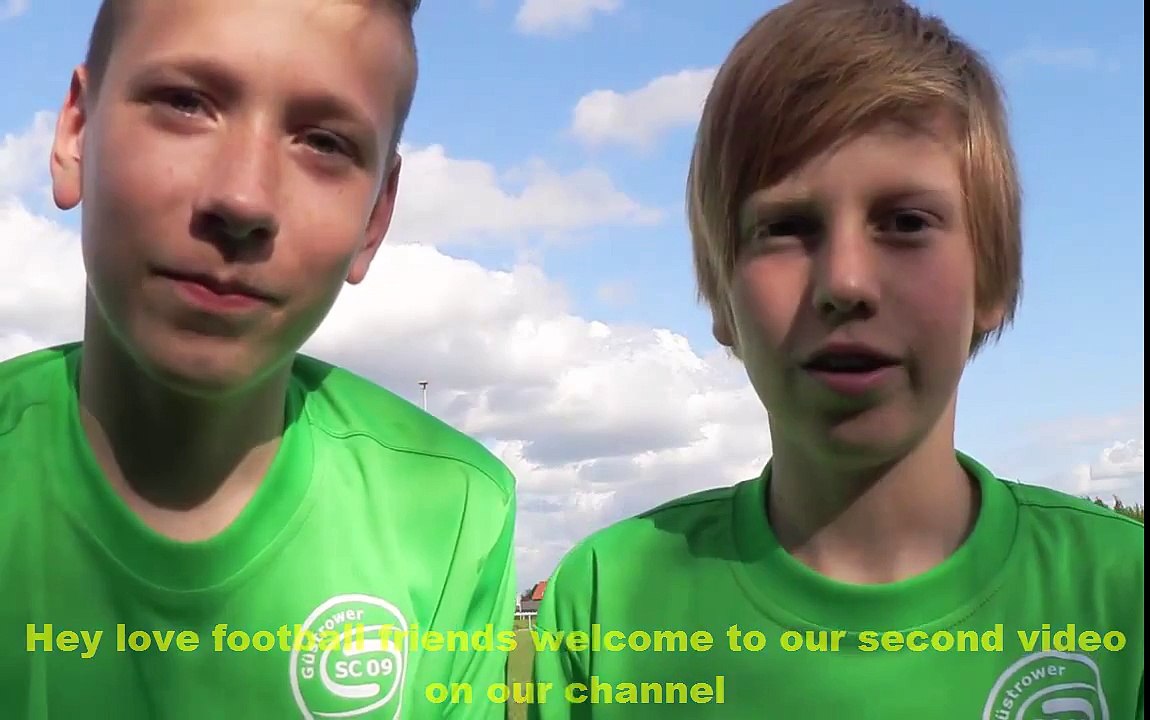 Football Skill|Trick/Skill Tutorial|Christiano Ronaldo Trick|Stepover/Übersteiger