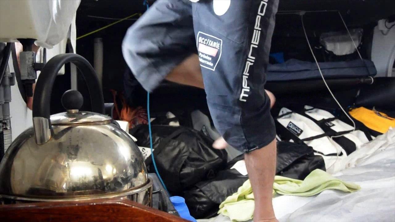 J18 : Réveil à bord de Bastide Otio / Vendée Globe