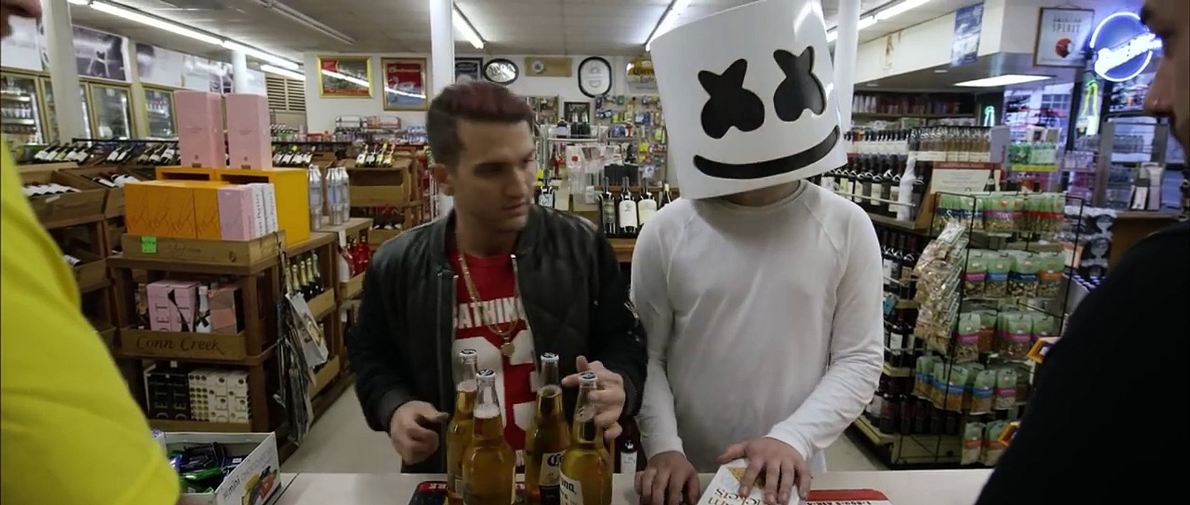 Marshmello - Keep it Mello ft. Omar LinX (Official Music Video)