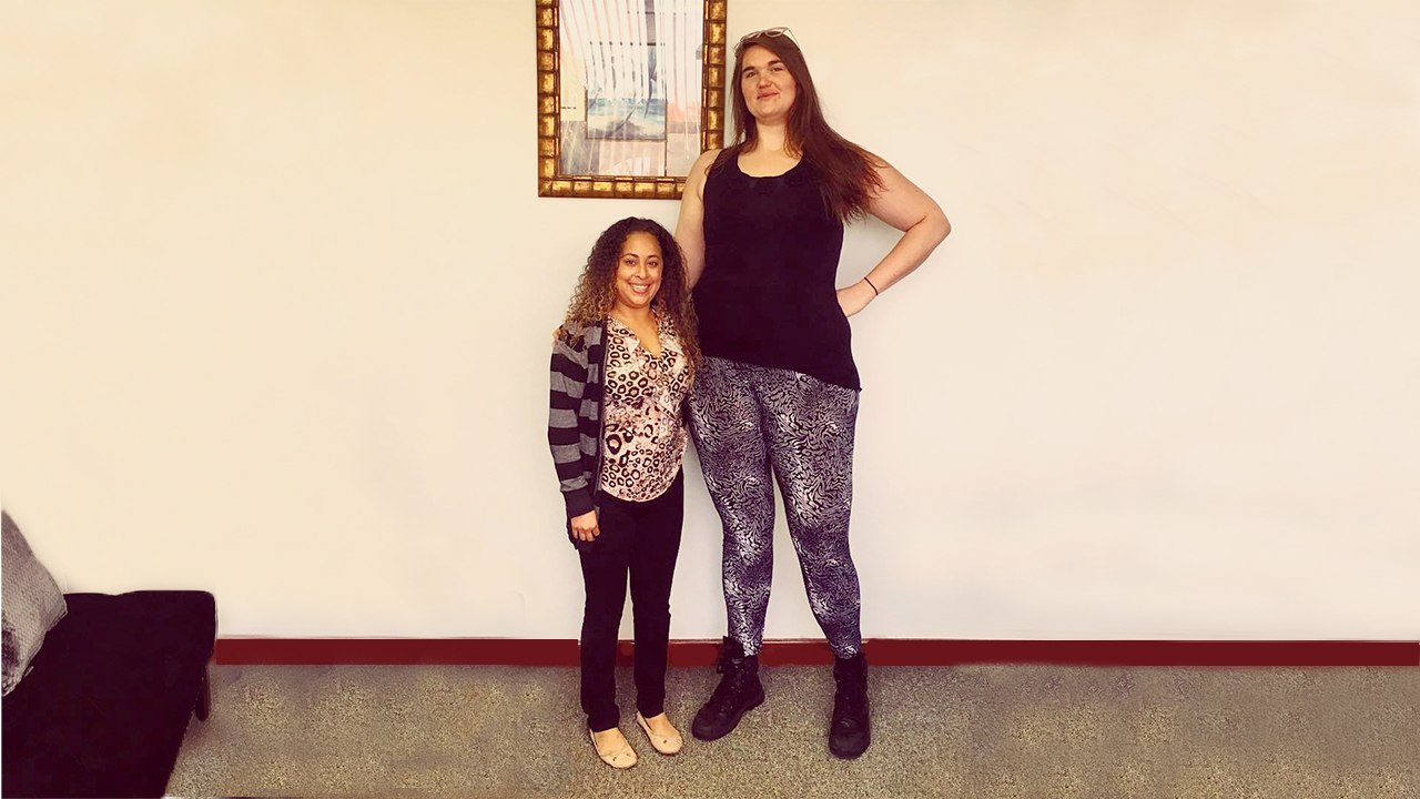 6ft 9in Tall Woman’s Confidence Hits New Heights BORN DIFFERENT