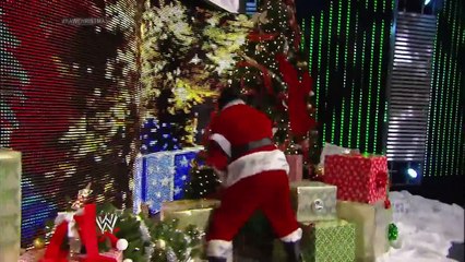 Good Santa vs. Bad Santa - The Battle for Christmas  Raw, Dec. 23, 2013