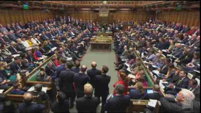 El Reino Unido reducirá el crecimiento y aumentará el déficit por el brexit