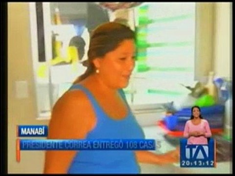 Presidente entregó 108 casas a familias afectadas por el terremoto