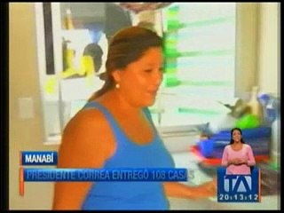Presidente entregó 108 casas a familias afectadas por el terremoto