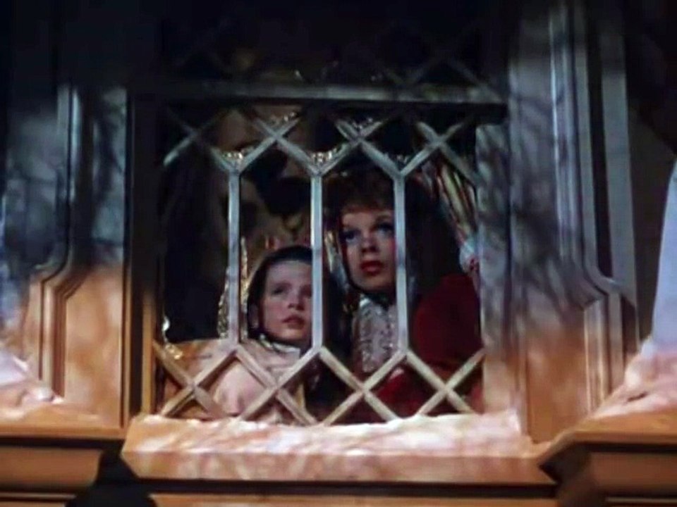 JUDY GARLAND   MEET ME IN ST LOUIS .  HAVE YOURSELF A MERRY LITTLE CHRISTMAS  WITH SNOWMAN CLIP.