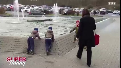 La chute MÉMORABLE de Super Nany !