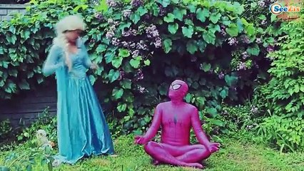 Spiderman & Frozen Elsa vs SMELLY FEET! Funny Superhero