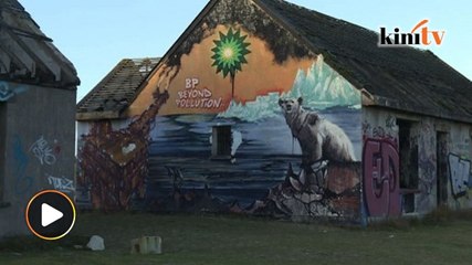 Pekan berhantu di Perancis 'hidupkan' dengan grafiti