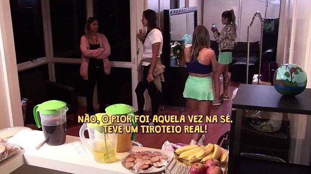 PÂNICO TROLLAGENS: MELIANTE FORAGIDO INVADE TRAILER DAS GATAS 03/03