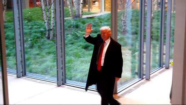 Donald Trump condemns 'alt-right' group