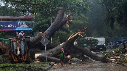 Hurricane Otto bears down on Costa Rica