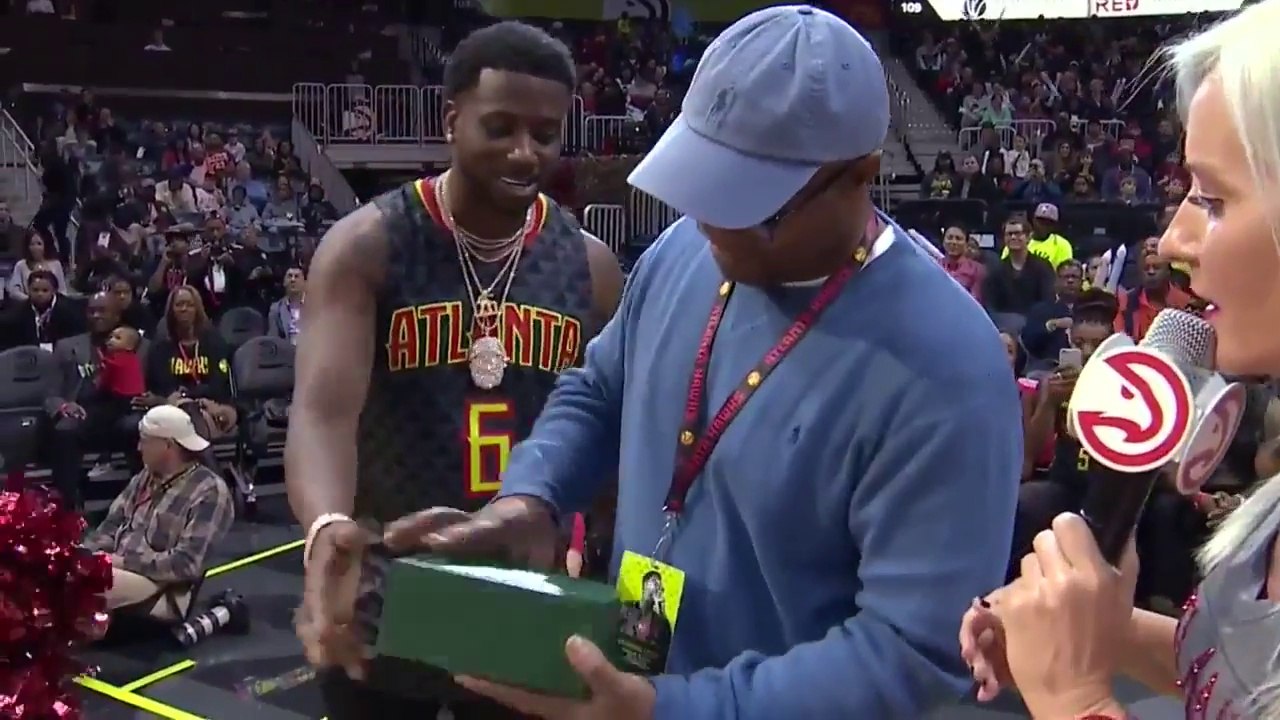 Gucci Mane offre une Rolex à un fan des Hawks
