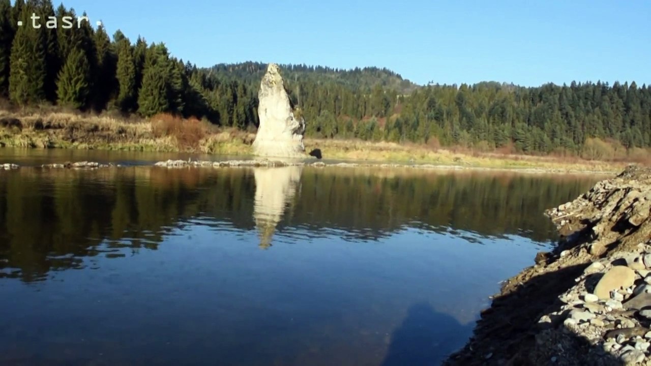 CHMEĽNICA: Čertovu skalu ohrozuje rieka Poprad