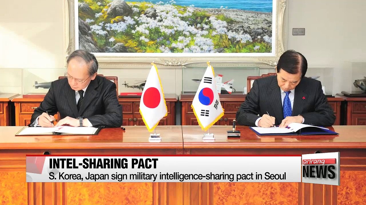 S. Korea, Japan sign military intelligence-sharing pact