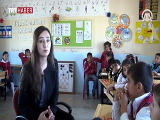 Köy okulunun fedakar öğretmeni
