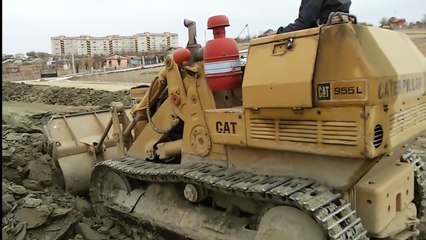 DEV YILAN ÇIKTI  BİG SNAKE KORKUDAN ÖLDÜM  GIANT MEAL KILLES OUT OF DEFENSE PARODİ