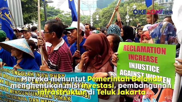 KNTI dan Koalisi Selamatkan Teluk Jakarta Unjuk Rasa di Depan Kedutaan Besar Belanda