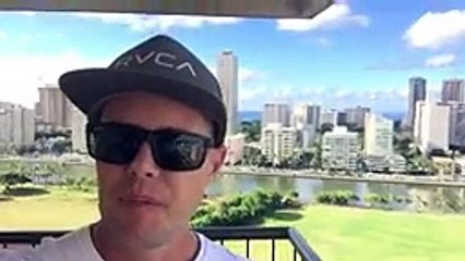 Waikiki Beach is SO WEIRD! - Hawaii Vlog #4
