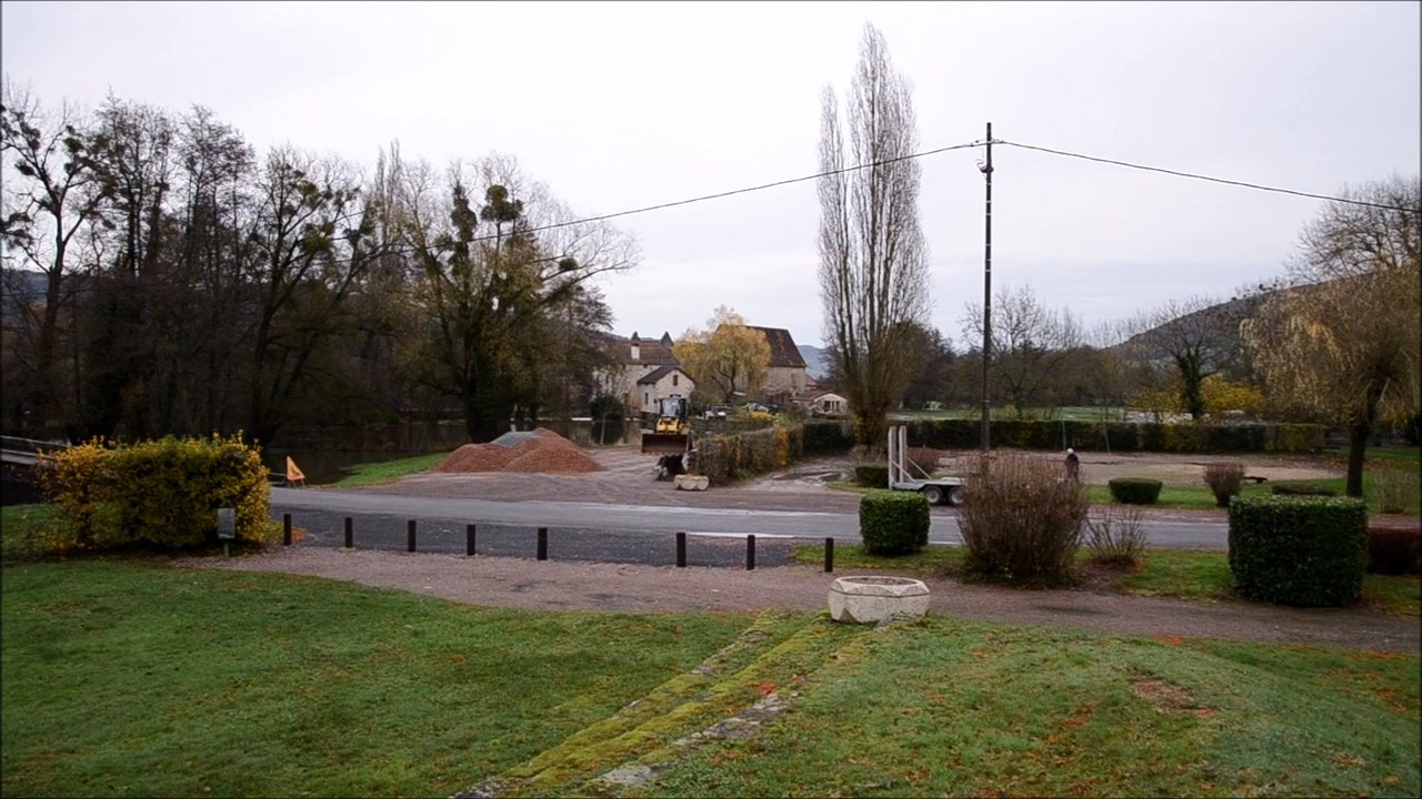 Mesvres Le Mesvrin sort de son lit 231116