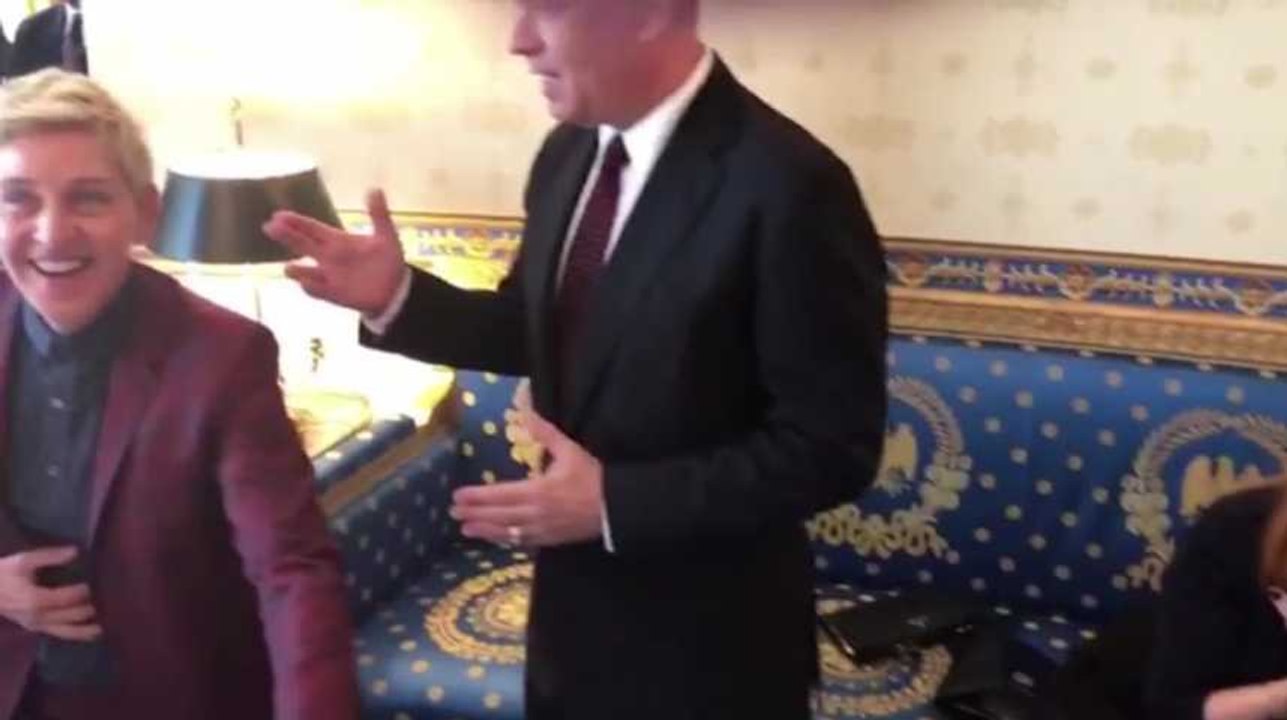 Mannequin challenge à la Maison Blanche avec De Niro, Tom Hanks, Springsteen, Bill Gates, Diana Ross et Ellen DeGeneres