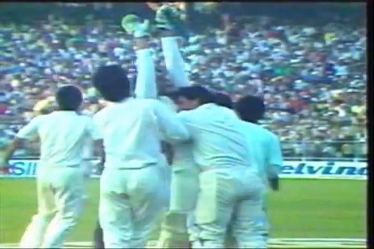 PTV Classic Ad | Wasim Akram's anti smoking campaign