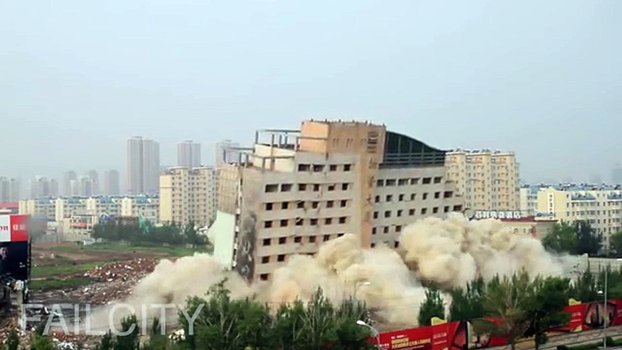 Best FAILS & Funny Videos ★ November 2016 Compilation ★ FailCity (18)