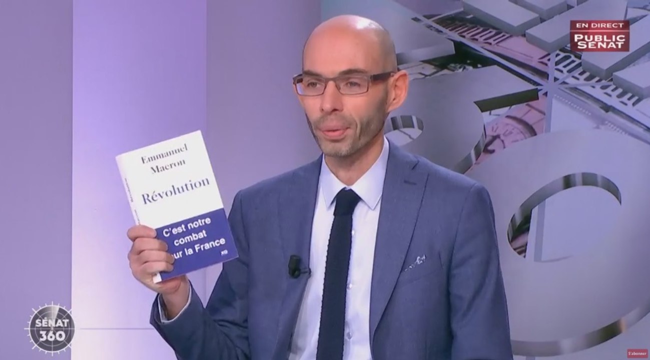 Livre "Révolution" -  "Je ne fais d'allégeance qu'à mon seul pays. Non à un parti, non à un homme." : Emmanuel Macron