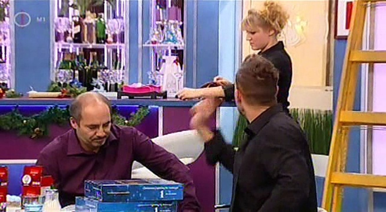 Mindenből Egy Van S03e11