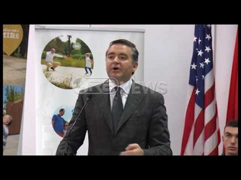 Ora News – Lu: Shqipëria ka zëra kurajozë që flasin kundër dhunës ndaj gruas