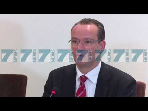 DEPUTETI I BUNDESTAGUT KRICHBAUM, NEGOCIATAT ME SHQIPERINE NUK HAPEN - News, Lajme - Kanali 7