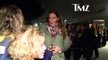 Justin Bieber Punches Fan in Barcelona