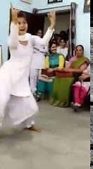 Local_girl_dance_in_school_teachers_day_,_haryanawi_song اس لڑکی نے تو ہد کر دی