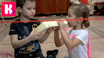 ЧЕЛЛЕНДЖ  Катя и Макс Нитка Найди огромный БАНАН 1 кг конфетный сладкий Giant Banana и лопаем воздушные шарики Nister