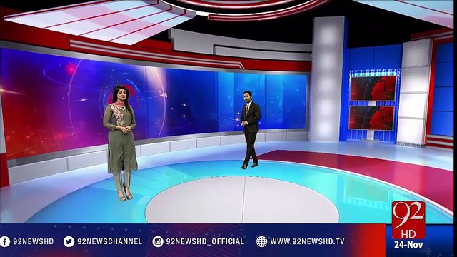 Karachi: Police constable without helmet caught by citizens - 92NewsHD