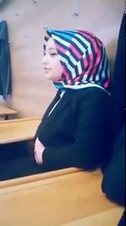 laz kızı çok güzel türkü söylüyor