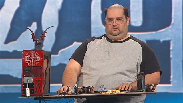 Meilleur déguisement : le geek devant son ordi lol