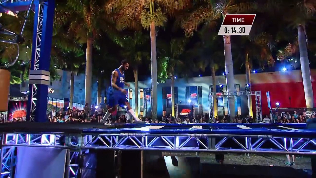 Ce Harlem Globetrotter va tout déchirer dans American Ninja !