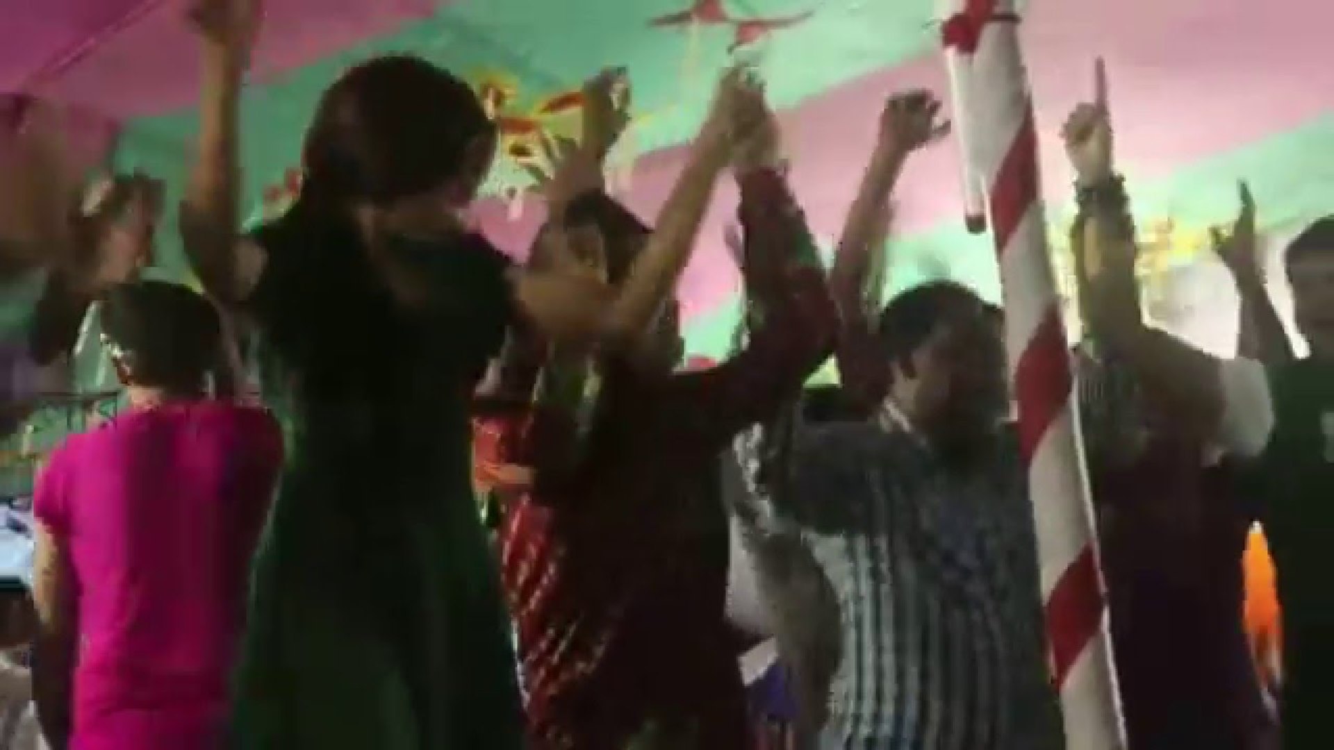 ⁣Gramer Nowjuan Hindu Musolman Bangla Song Live Performance by Dreams Band Naogaon 2016