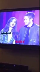 Taylor Swift reaction to Selena Gomez winning at the AMAs 2016.