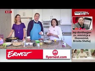 Report TV - Dita e Falenderimeve, zonja Tefta e Report Tv gatuan gjel për amerikanët